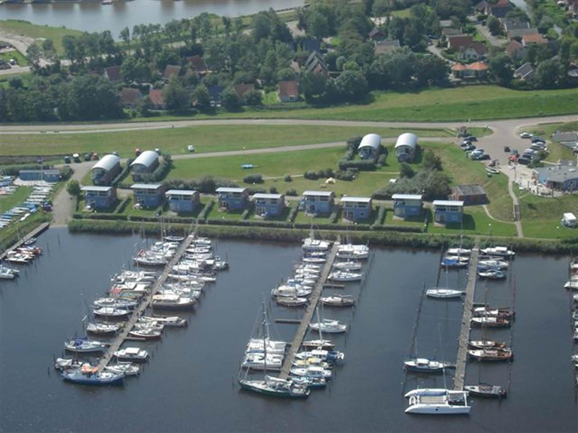 House Marijke With Winter Garden And Direct Access To The Lauwersmeer Anjum 외부 사진