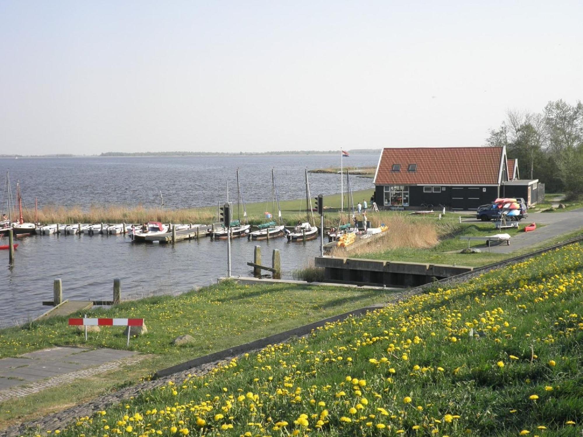 House Marijke With Winter Garden And Direct Access To The Lauwersmeer Anjum 외부 사진