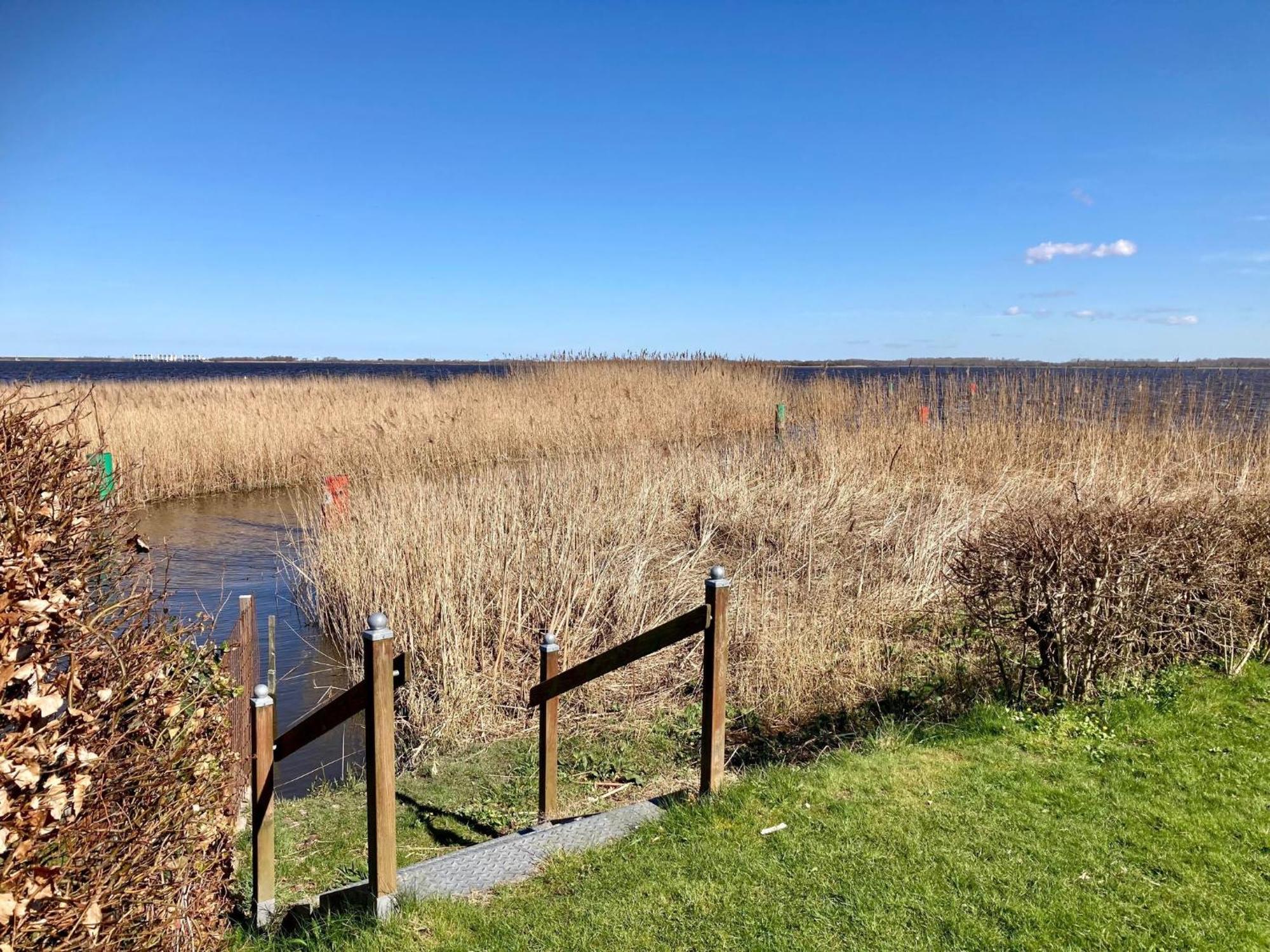 House Marijke With Winter Garden And Direct Access To The Lauwersmeer Anjum 외부 사진